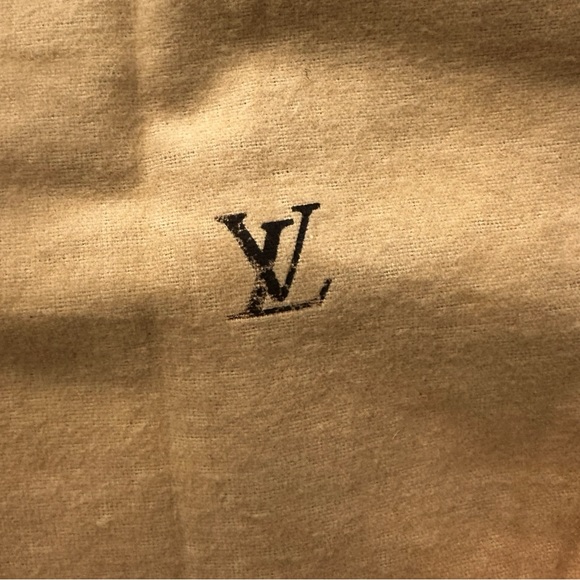 Louis Vuitton Extra Large Authentic Drawstring Dust Bag 22x32 - Picture 3 of 9